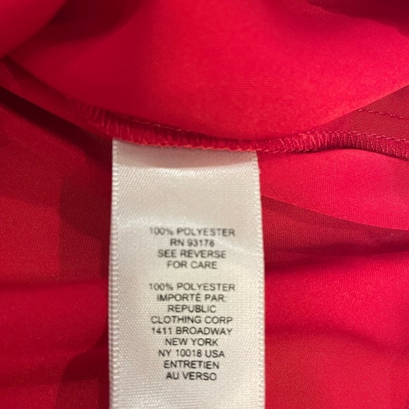 Catherine Malandrino Size Large silky blouse. - Picture 10 of 12